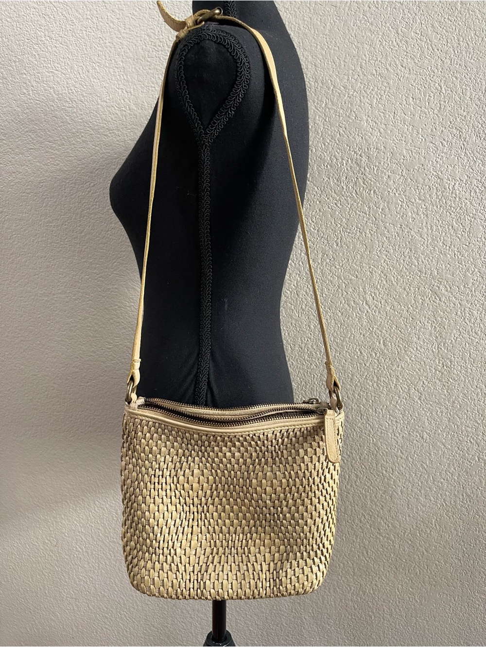 Vilenca Holland crossbody bag